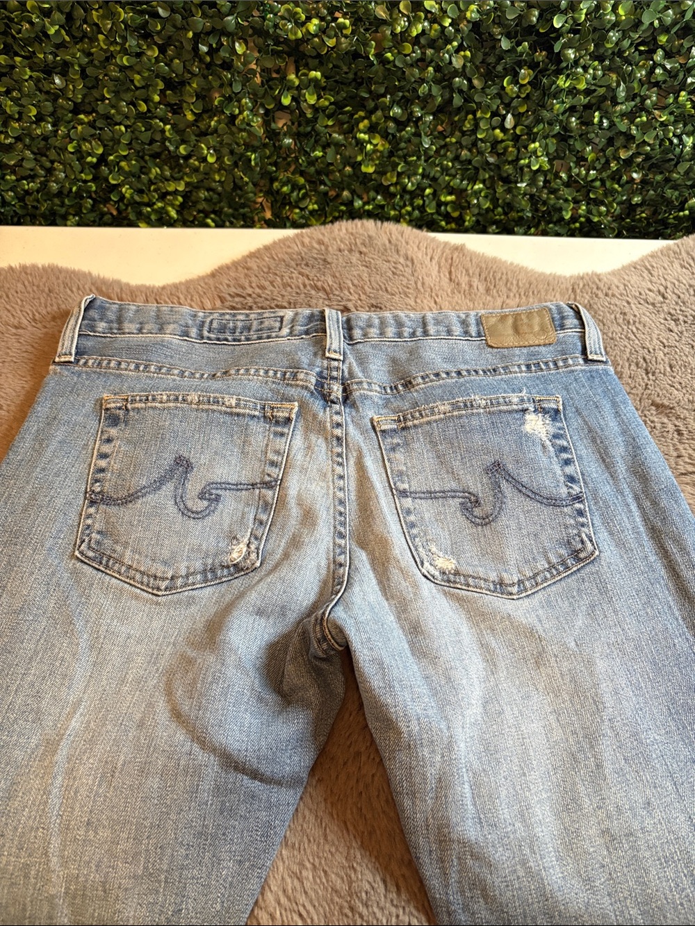 Ag Adriano Goldschmied Anthropologie Straight Leg Distressed Jeans Size 29 - Picture 4 of 6